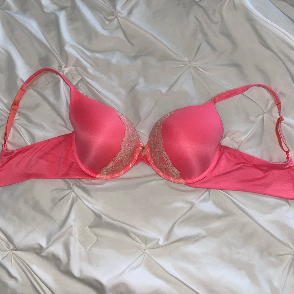 Victoria’s Secret bra